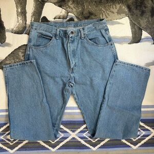 Men’s Rustlers By Wrangler Light Blue Straight Jeans 34x32